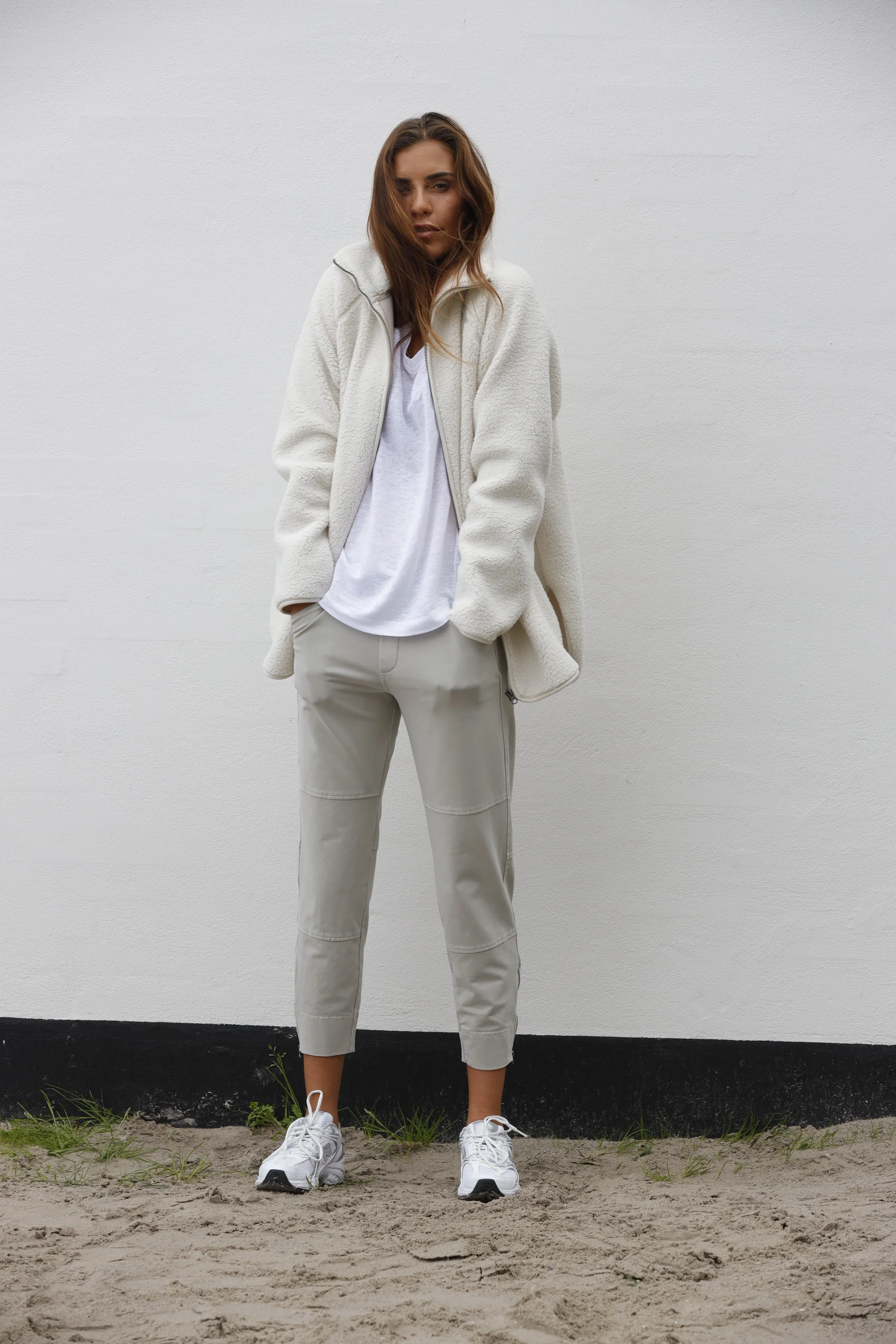 Aria Teddy Fleece Jacket - Off White - Image 2