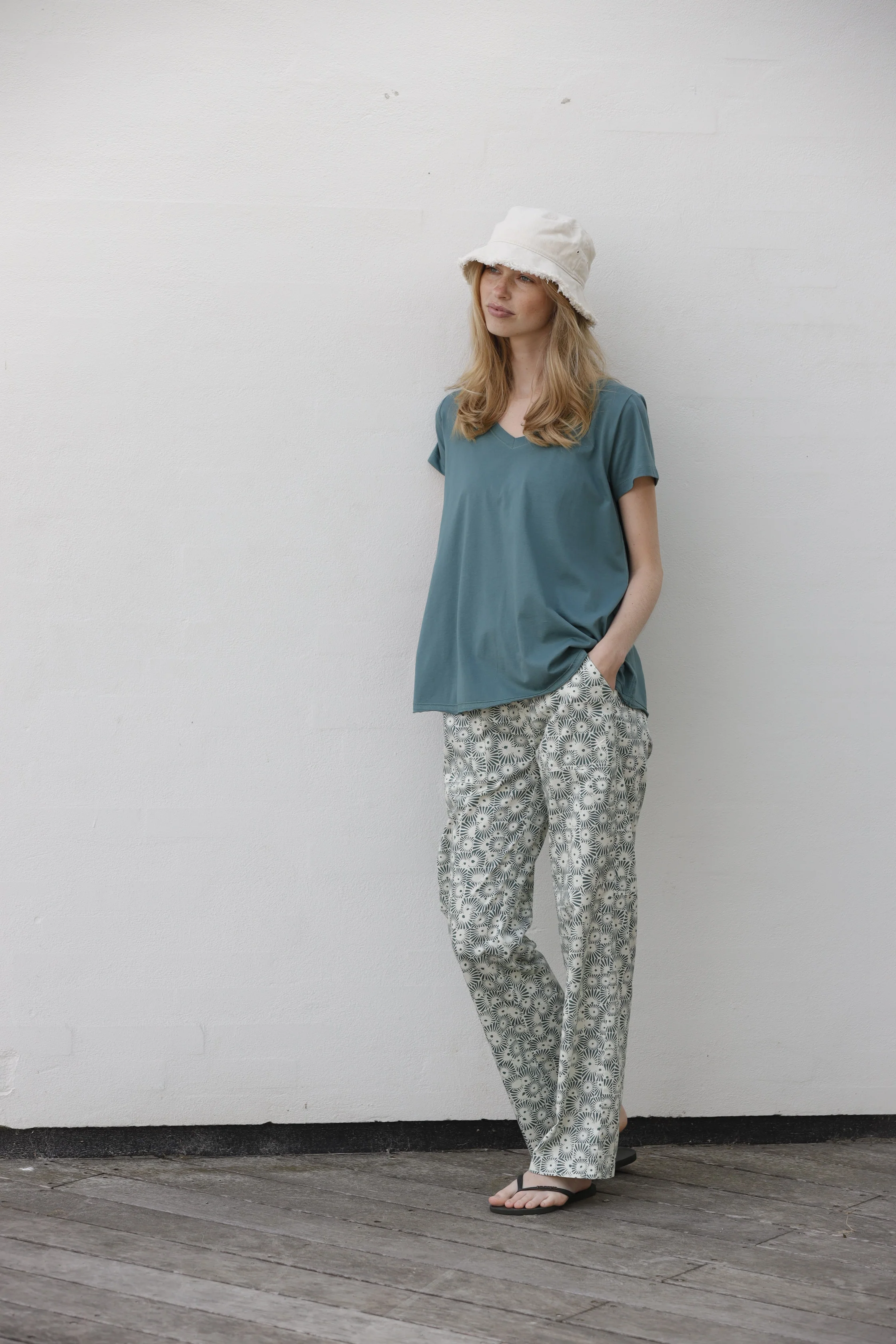 Jasmine Sunprint Trousers Deep Sea Ecru - Image 4